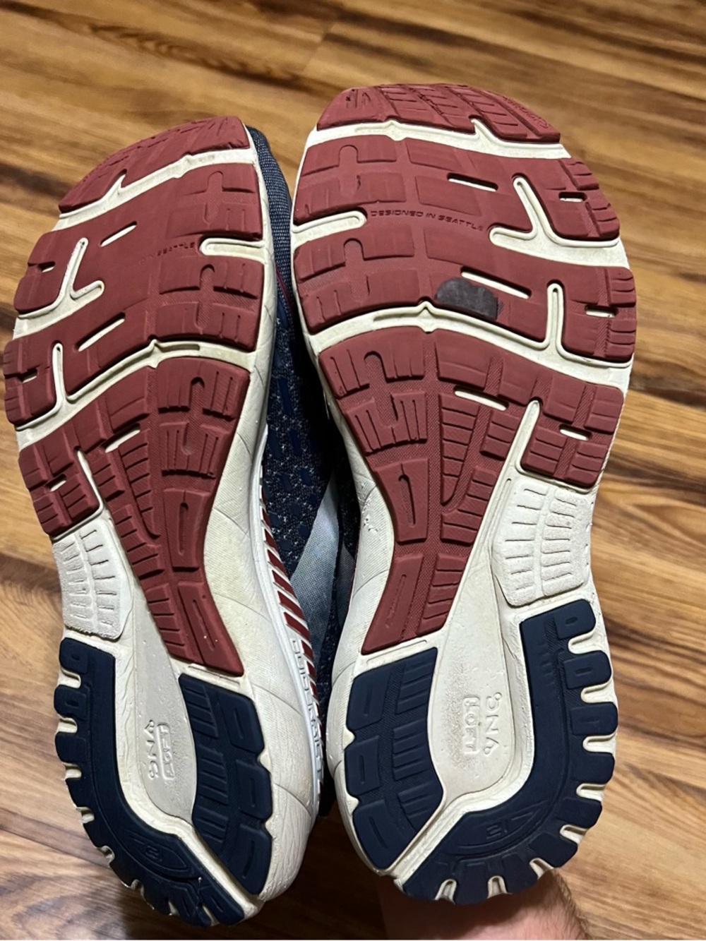 Brooks Mens Adrenaline GTS 21 1103491D420 Gray Running Shoes Lace Up Size 10 - Picture 6 of 7